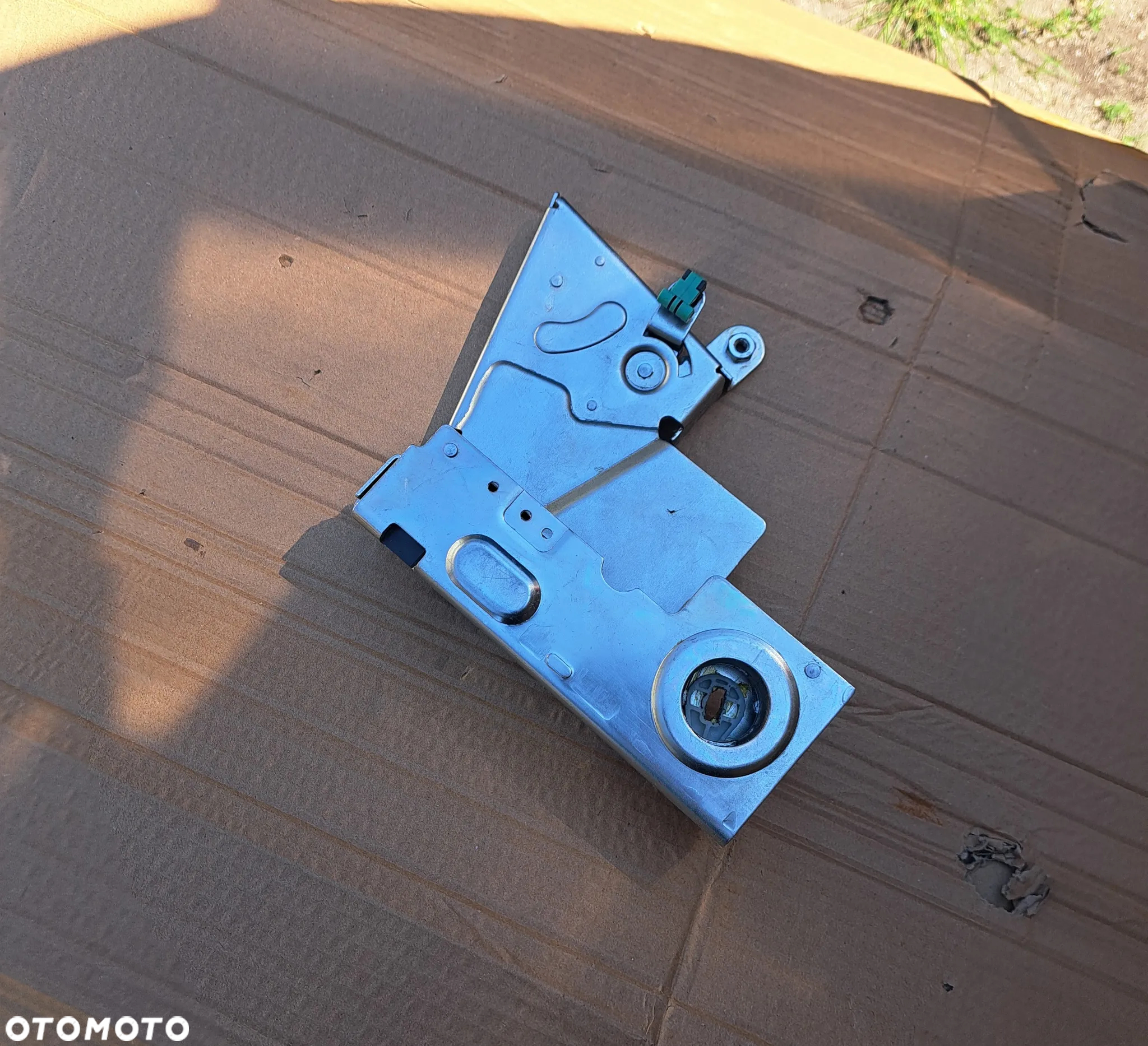 Zamek klapy drzwi tył tylnej Ford Transit Connect I 1373635 2T1V-V43288-AD - 3