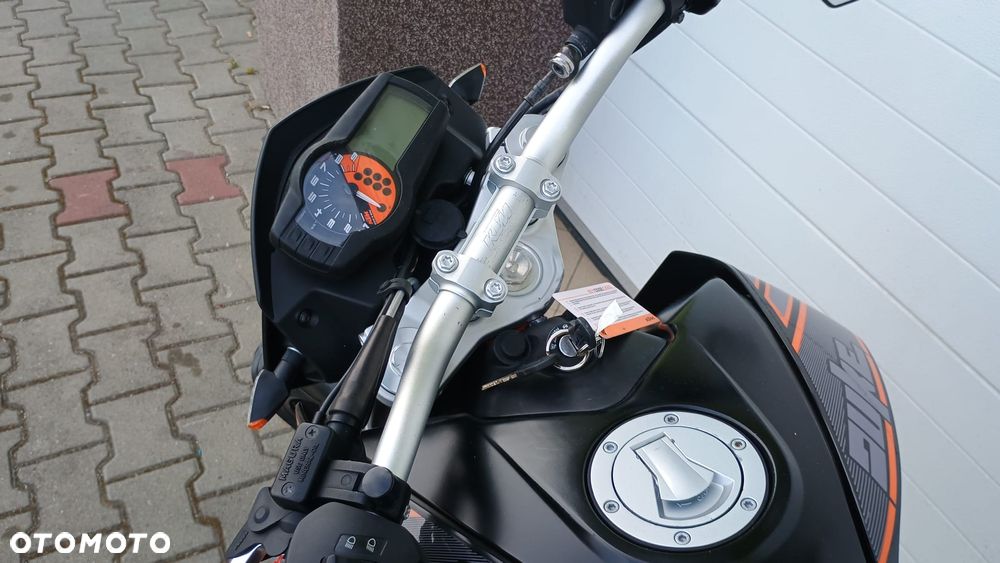 KTM Duke - 19