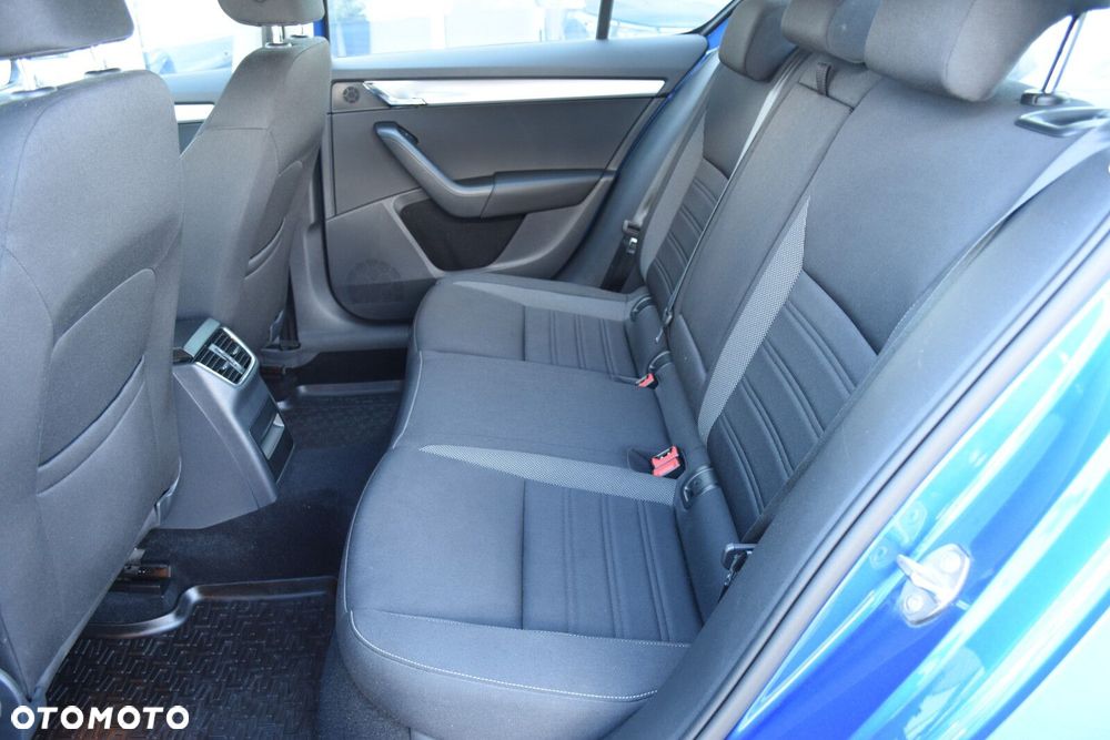 Skoda Octavia 1.4 TSI Ambition - 27