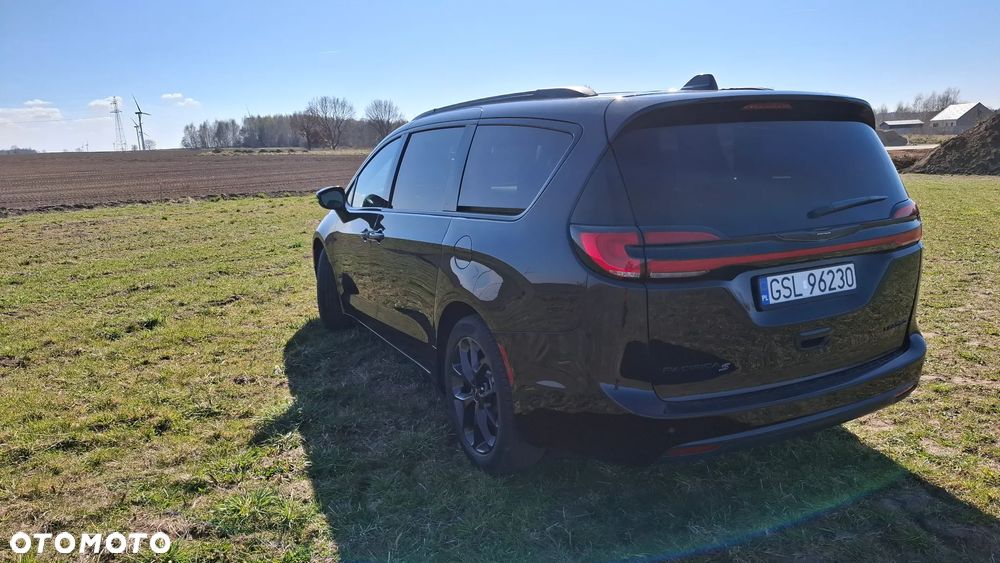 Chrysler Pacifica - 5