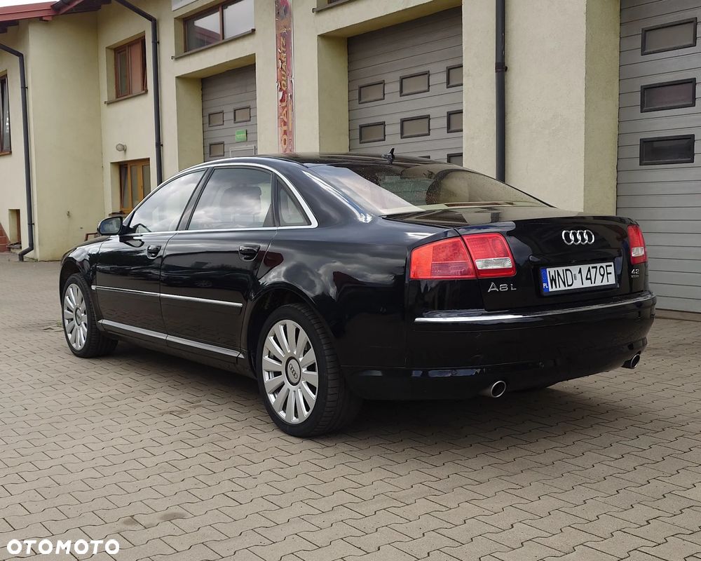 Audi A8 4.2 FSI Quattro Langversion - 11