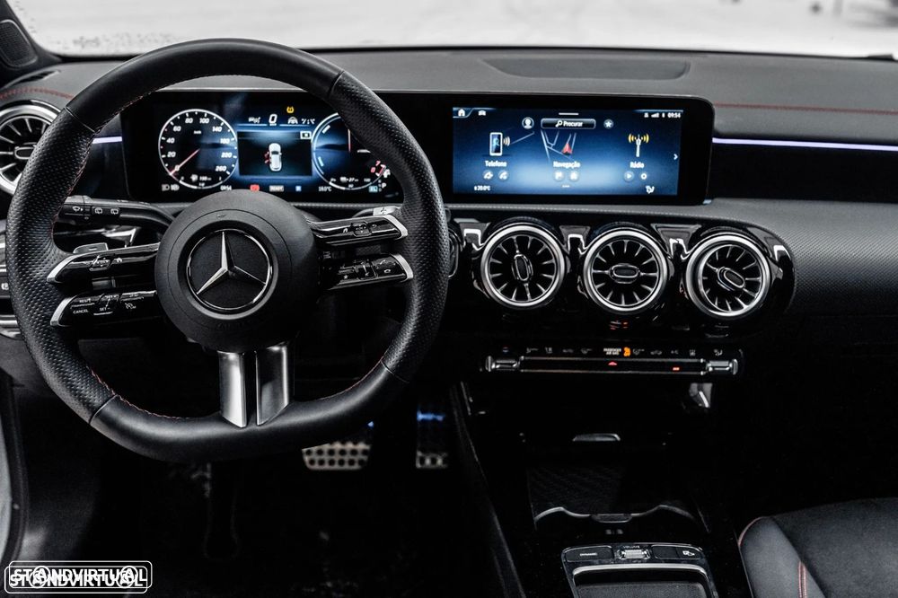 Mercedes-Benz CLA 250 - 18