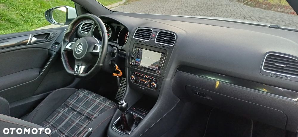 Volkswagen Golf 2.0 GTI - 15