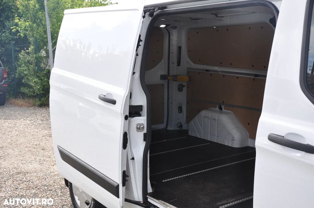 Ford Transit Custom - 10