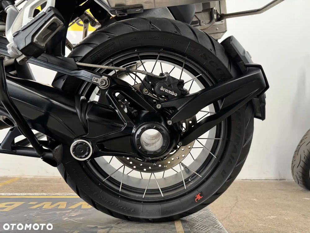 BMW R - 26
