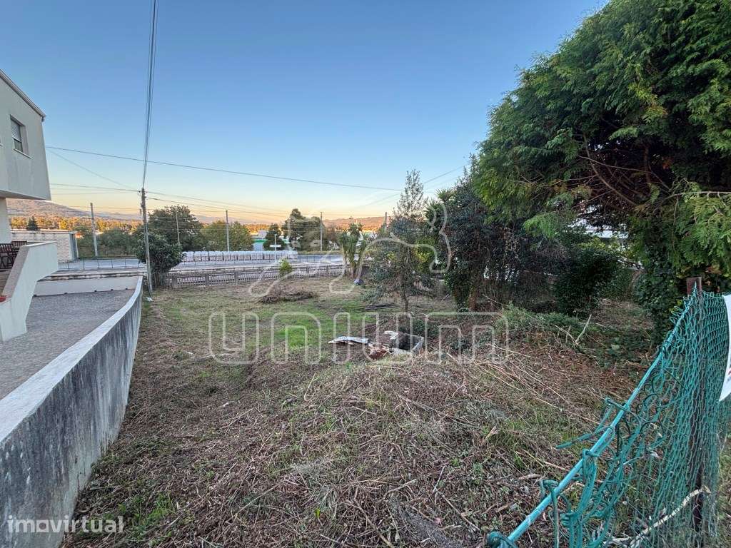 Lote de Terreno para Construção em Darque | Excelente Localização - Grande imagem: 5/6