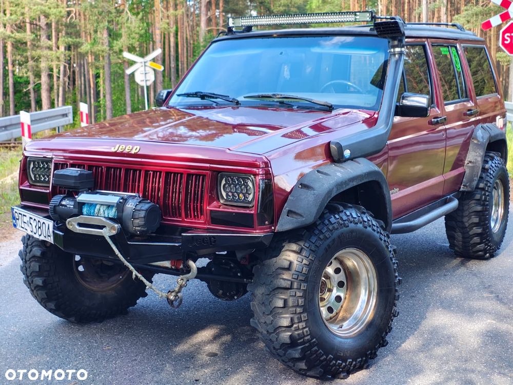 Jeep Cherokee - 2