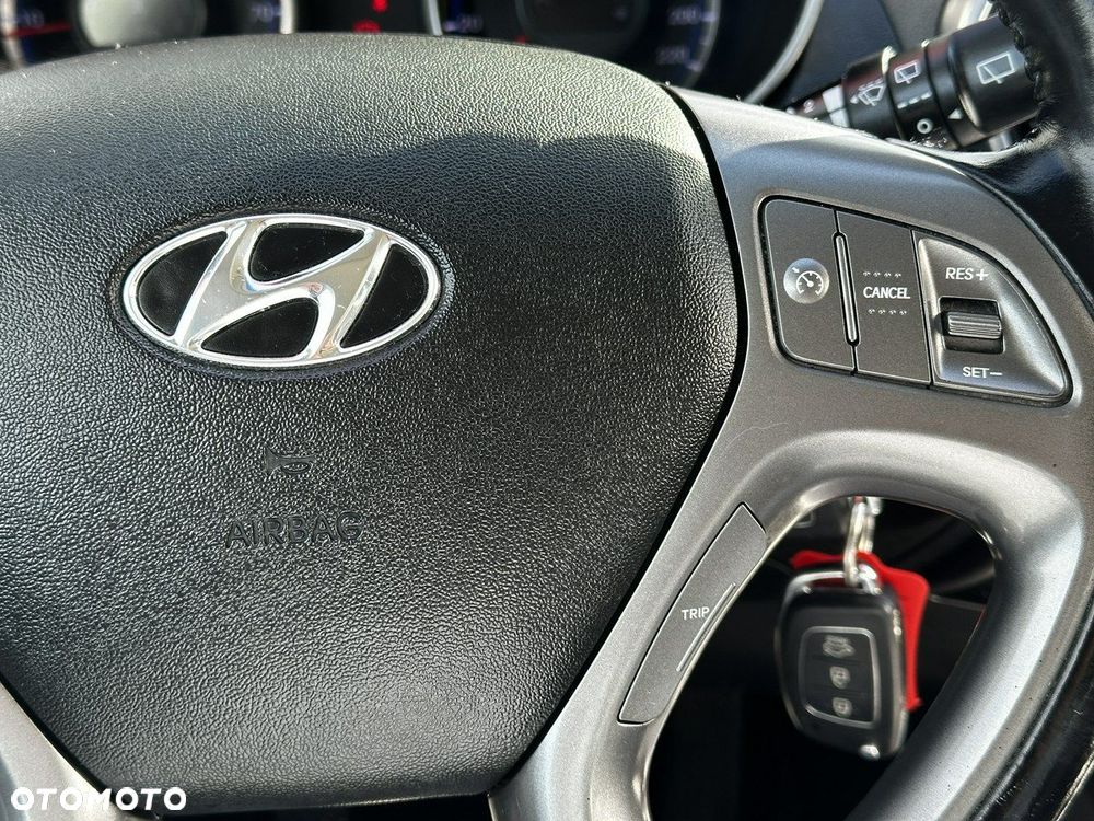 Hyundai ix35 1.6 2WD Fifa World Cup Edition - 20