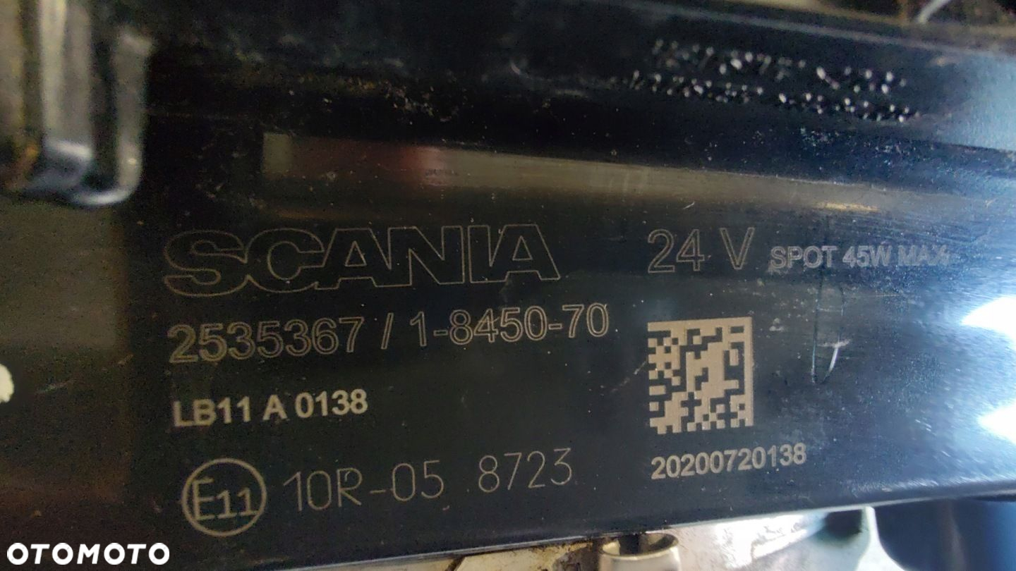 HALOGEN DACHOWY SCANIA S R NGT KOMPLET 2535367 2535367 - 4