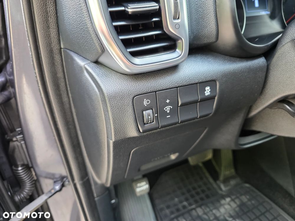 Kia Sportage 1.7 CRDI Business Line 2WD DCT - 10