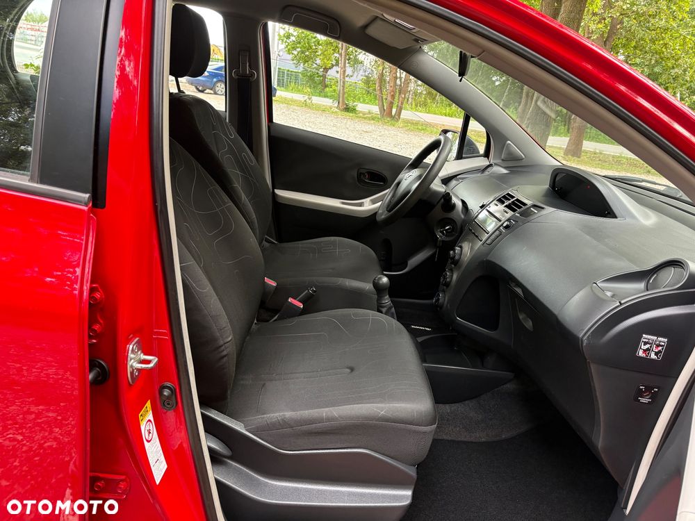 Toyota Yaris 1.0 VVT-i - 31