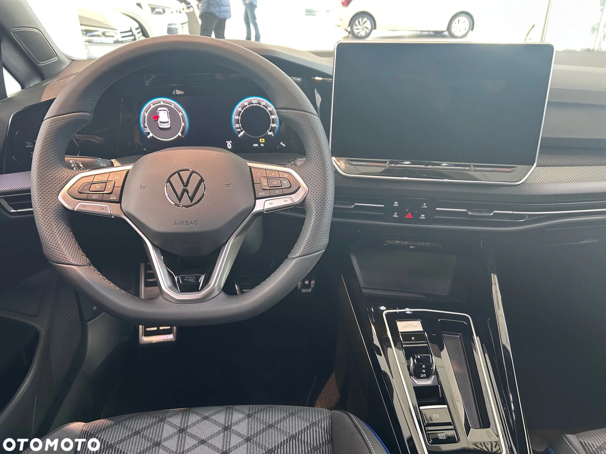 Volkswagen Golf - 8
