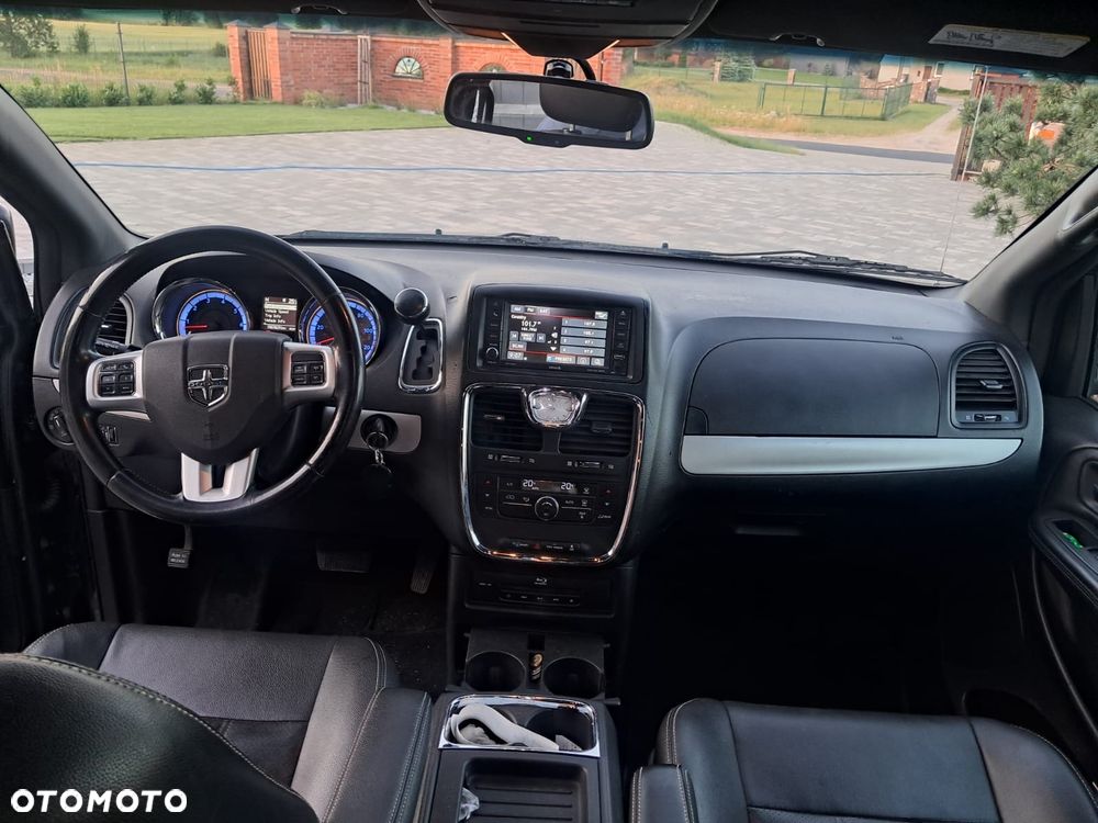 Dodge Grand Caravan - 7