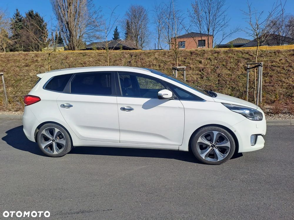 Kia Carens 1.7 CRDi XL 7os - 4