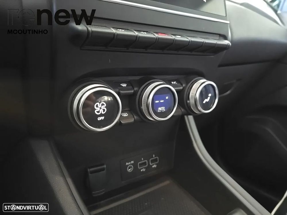 Renault Captur 1.0 TCe Techno Bi-Fuel - 17