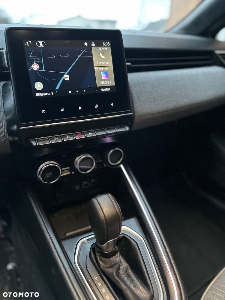 Renault Clio 1.6 E-TECH Full Hybrid 145 Techno - 11