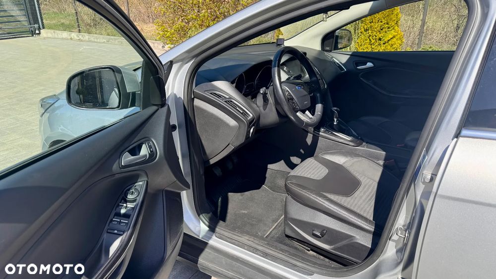 Ford Focus 1.5 EcoBoost Titanium ASS - 8