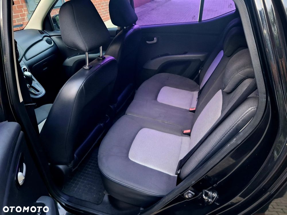 Hyundai i10 1.1 Comfort - 12