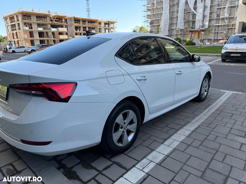 Skoda Octavia 2.0 TDI DSG Style - 10