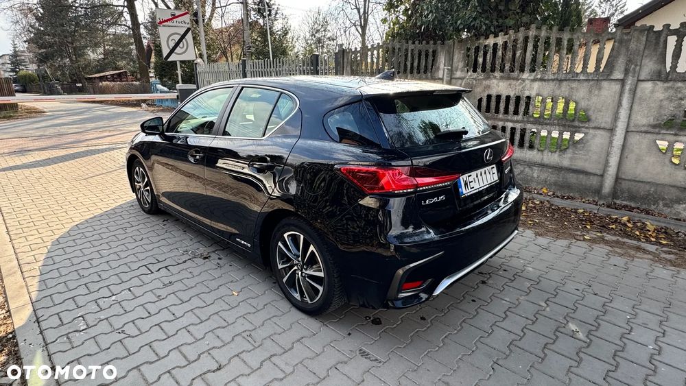 Lexus CT 200h Black - 12