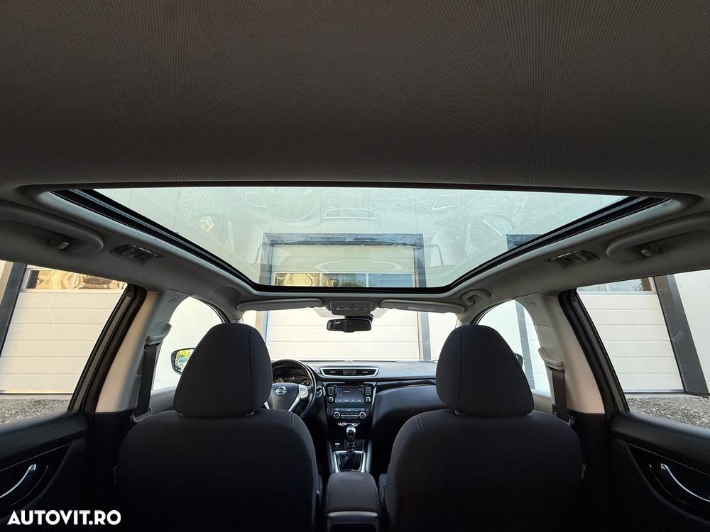 Nissan Qashqai 1.5 DCI N-Connecta - 32