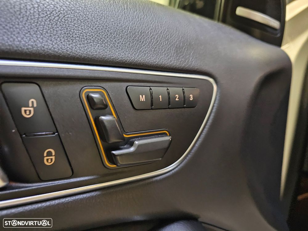 Mercedes-Benz GLA 45 AMG 4Matic Speedshift 7G-DCT - 25