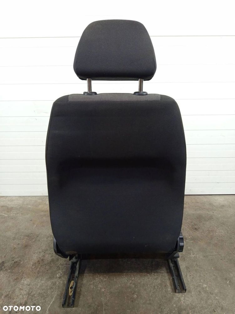 Fotel pasażera Przód strona prawa Volkswagen Caddy 2K5 15-20 - 4