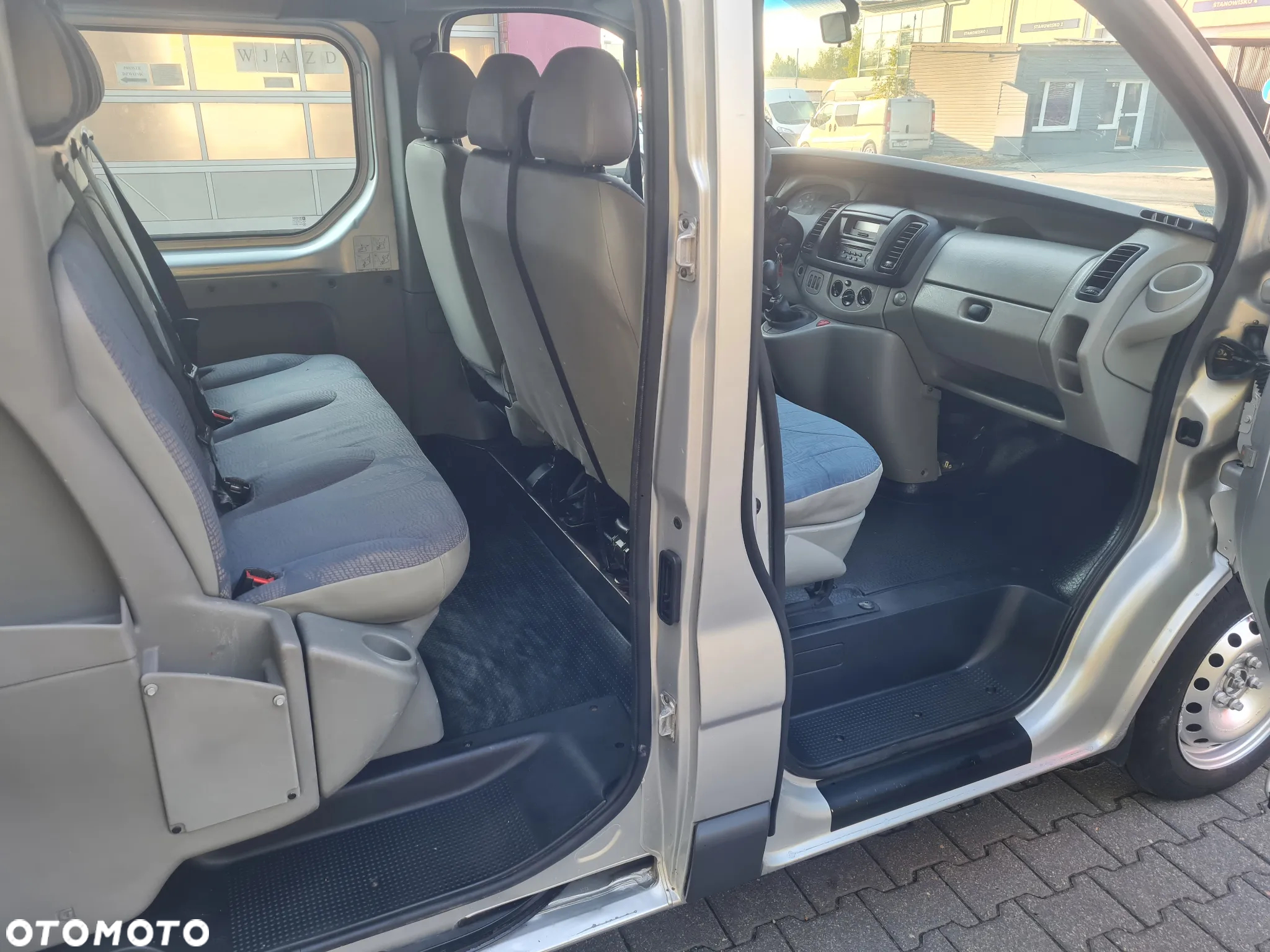 Renault Trafic dCi L2H1 - 12