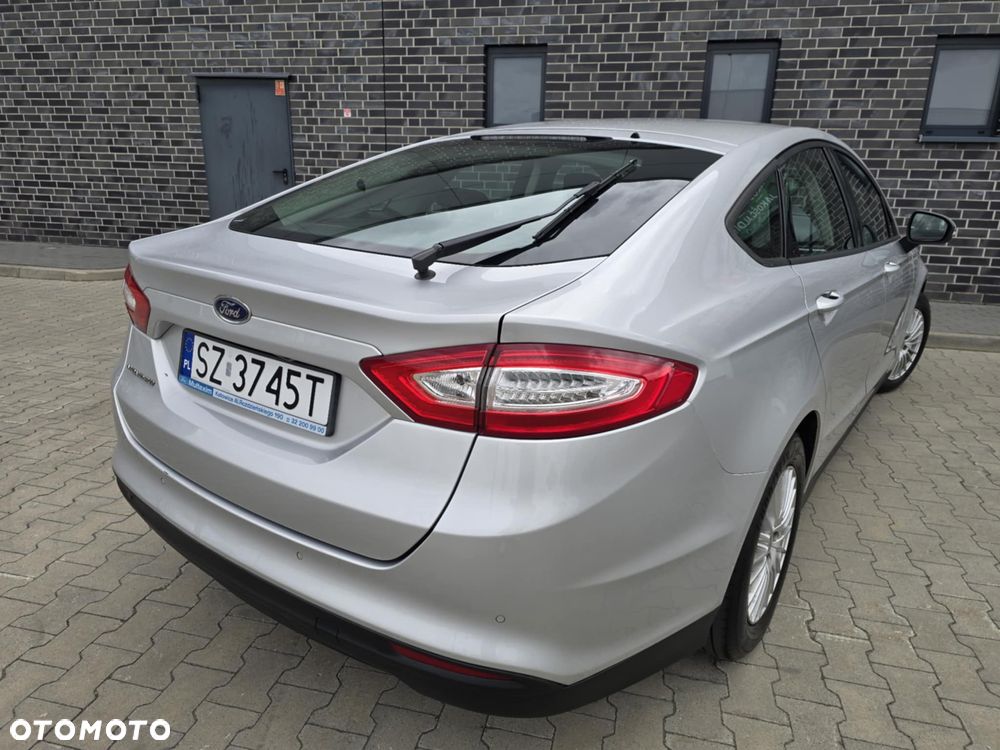 Ford Mondeo 2.0 TDCi Ambiente - 13