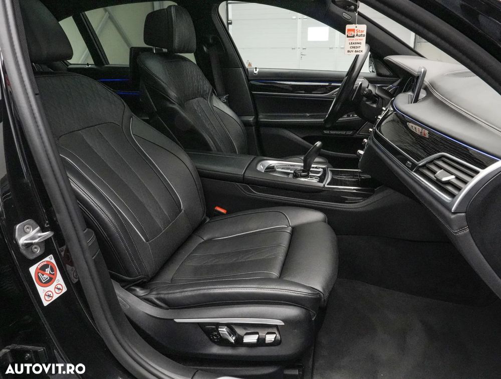 BMW Seria 7 750i xDrive - 15