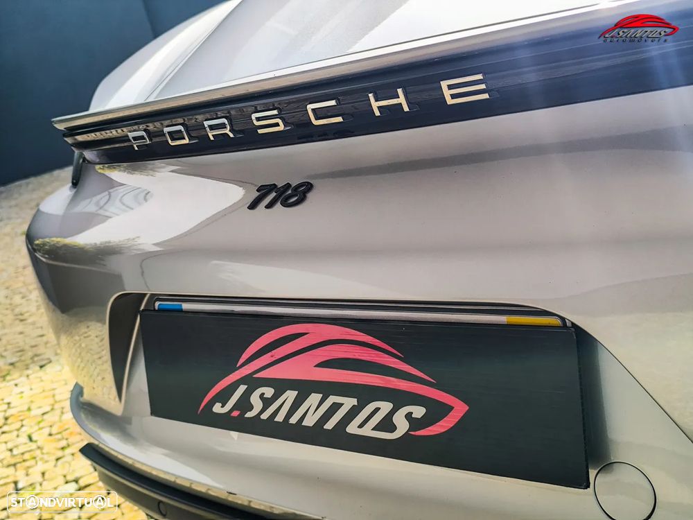 Porsche 718 Cayman - 18