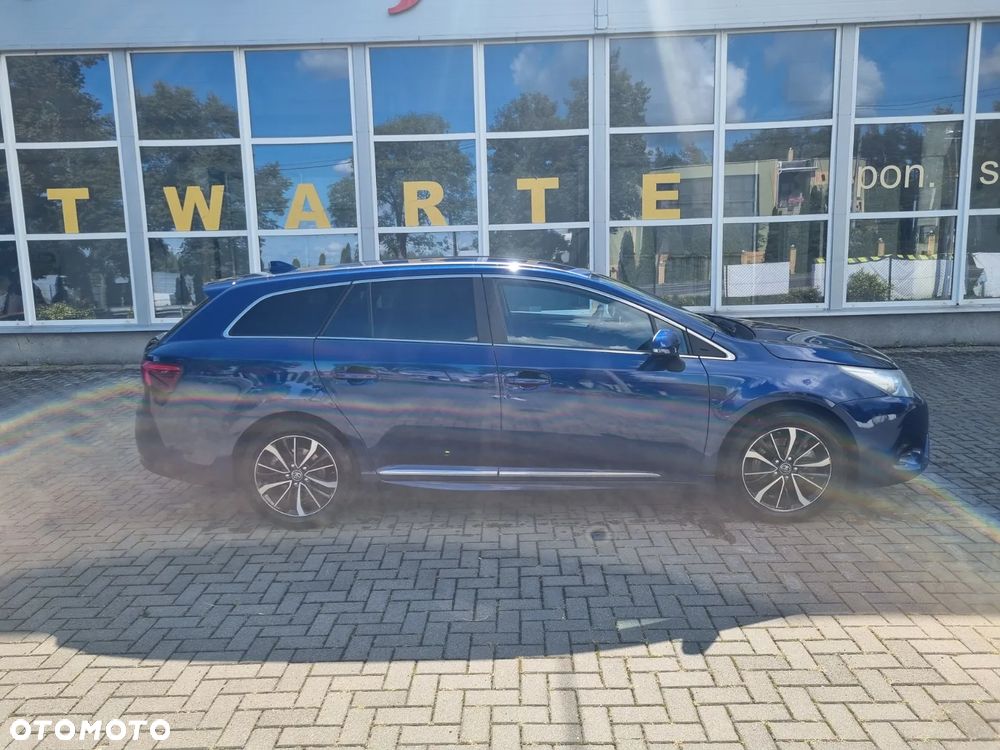 Toyota Avensis 2.0 D-4D Prestige - 6