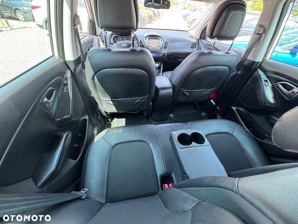 Hyundai ix35 1.6 2WD Fifa World Cup Edition - 18