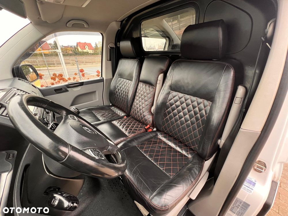 Volkswagen Transporter - 12