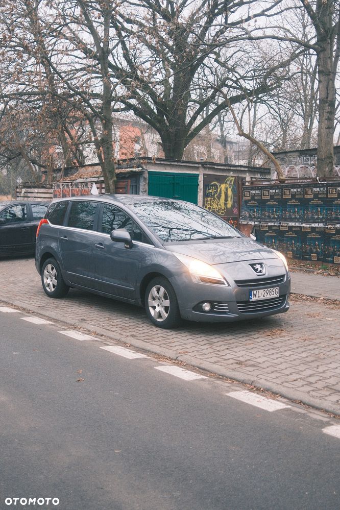 Peugeot 5008 - 29