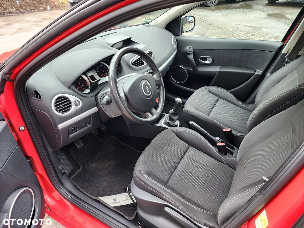 Renault Clio 1.2 16V Dynamique - 24