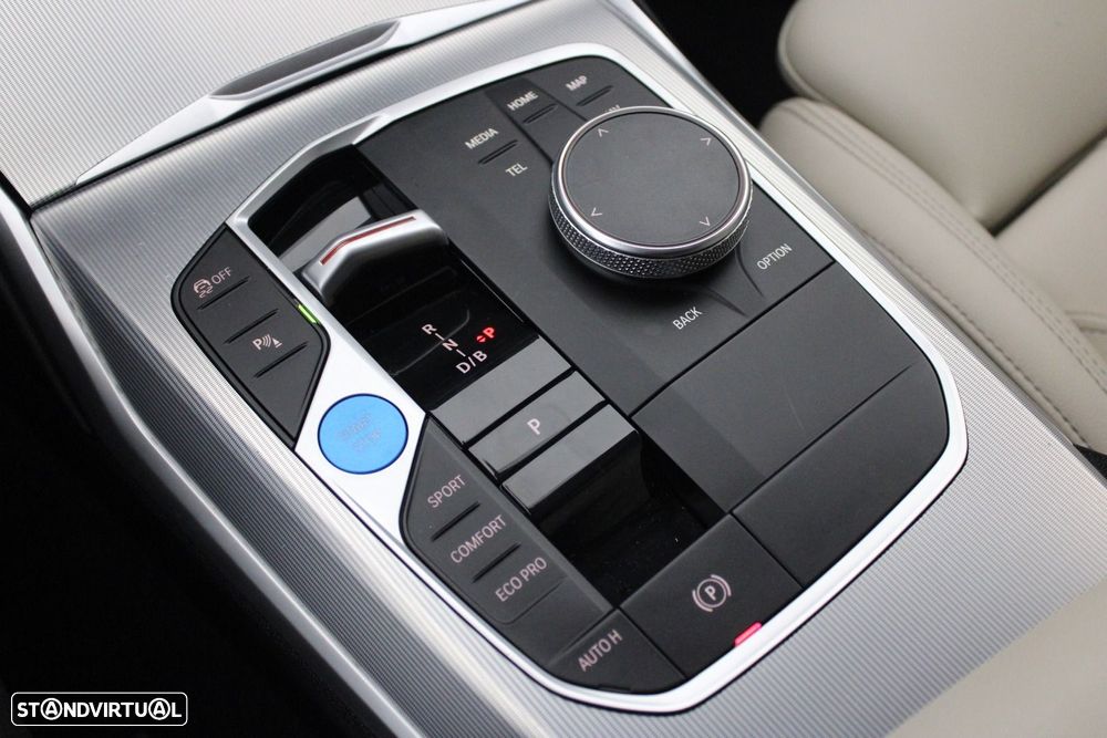 BMW i4 eDrive40 - 24