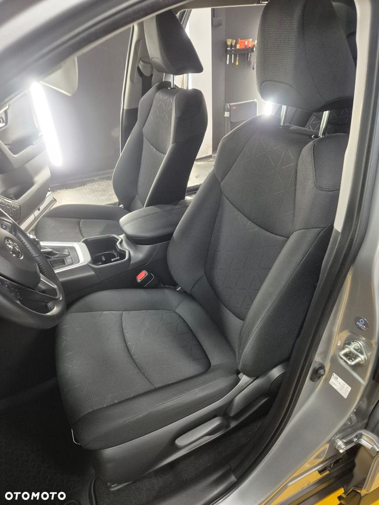 Toyota RAV4 - 14