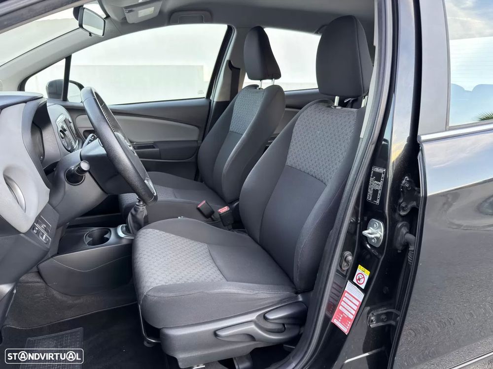 Toyota Yaris 1.4 D-4D Comfort+P.Style - 11