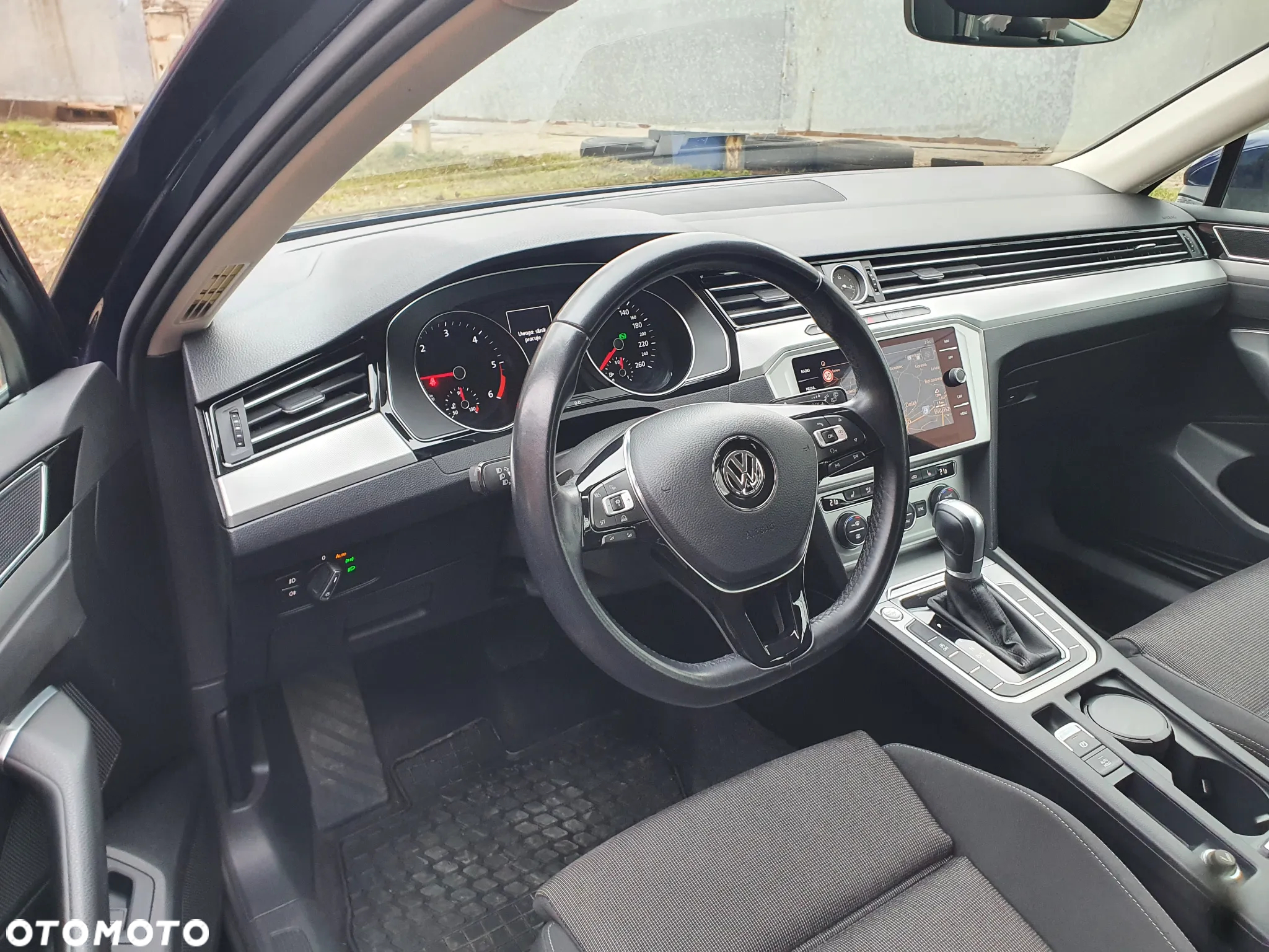 Volkswagen Passat 2.0 TDI BMT Comfortline DSG - 10