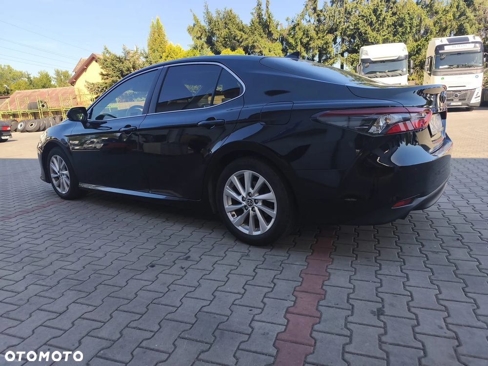 Toyota Camry 2.5 Hybrid Prestige CVT - 2