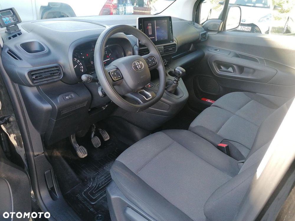 Toyota PROACE CITY - 13