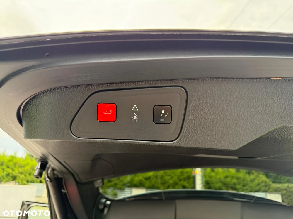 Peugeot 3008 PureTech 130 Stop & Start GPF Allure Business-Paket - 21