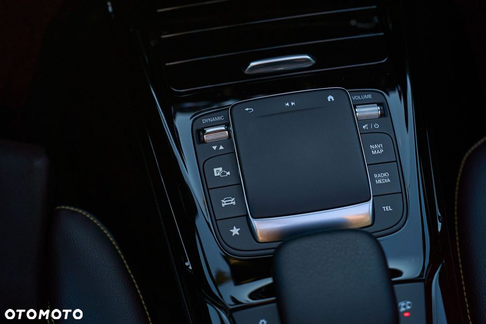 Mercedes-Benz CLA AMG 45 S 4-Matic 8G-DCT - 33
