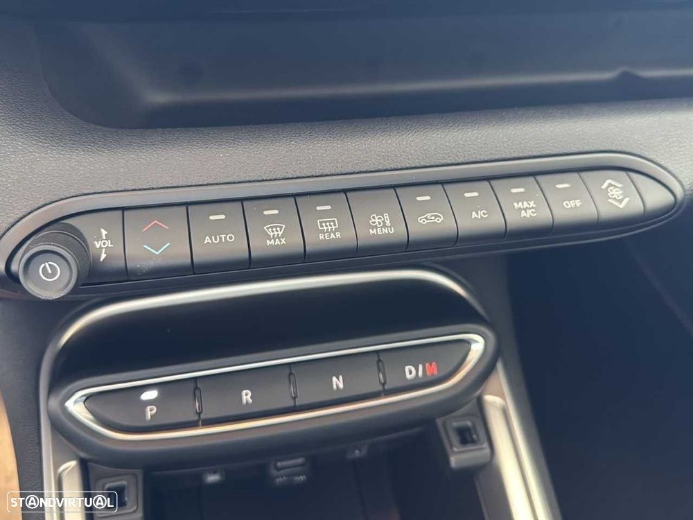 Jeep Avenger 1.2 e-Hybrid Altitude DCT - 17