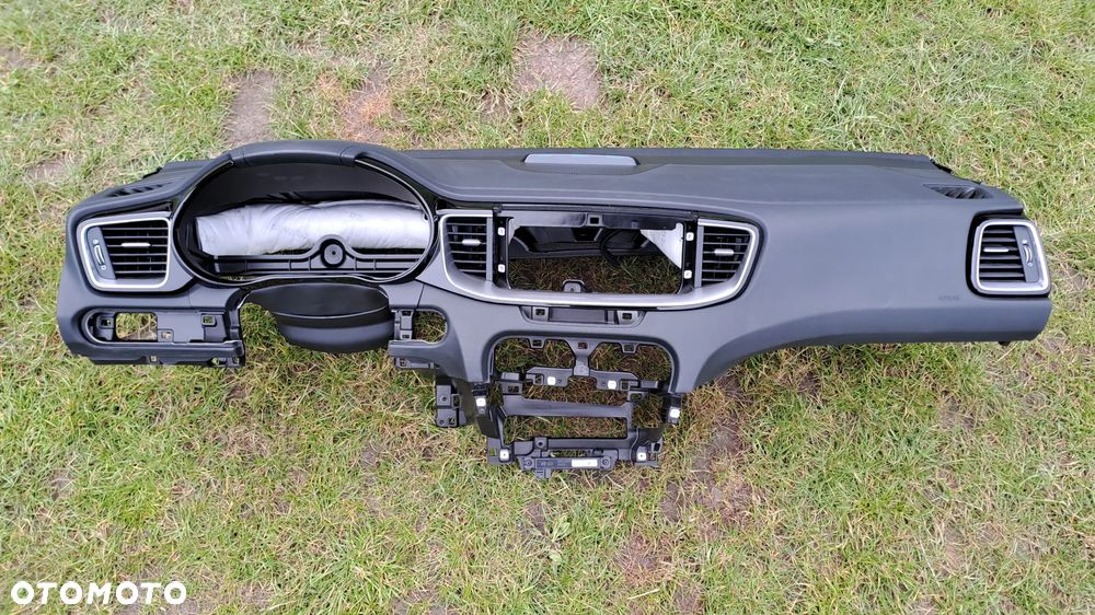 KIA CEED III LIFT 21-23 DESKA ROZDZIELCZA KONSOLA KOKPIT EU - 1