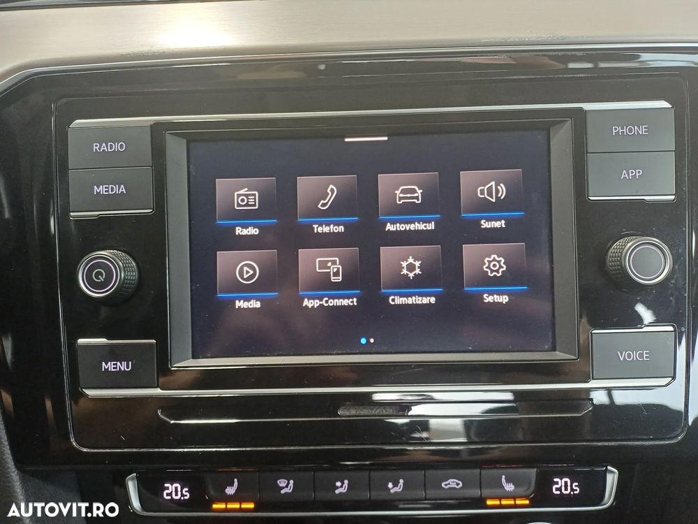 Volkswagen Passat 2.0 TDI DSG Highline - 16