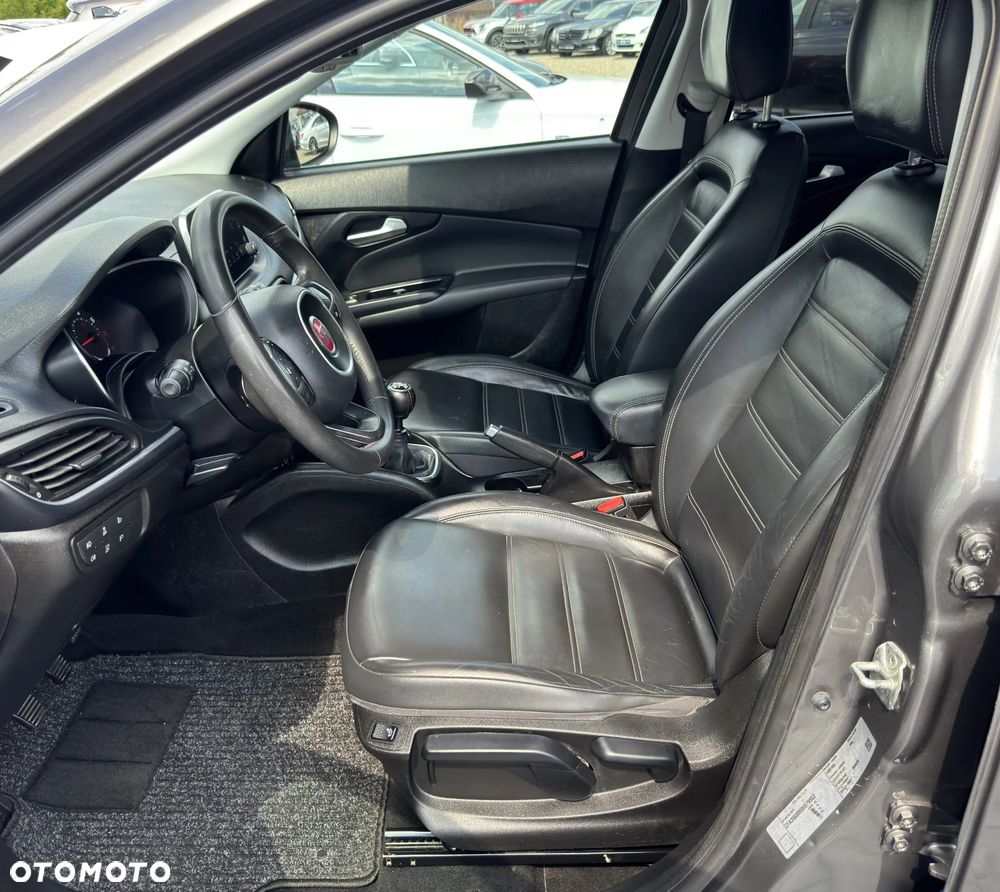 Fiat Tipo 1.4 T-Jet Lounge - 17