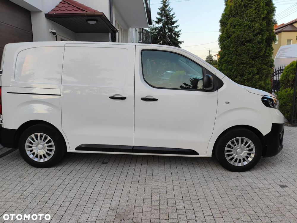 Toyota Prace - 4