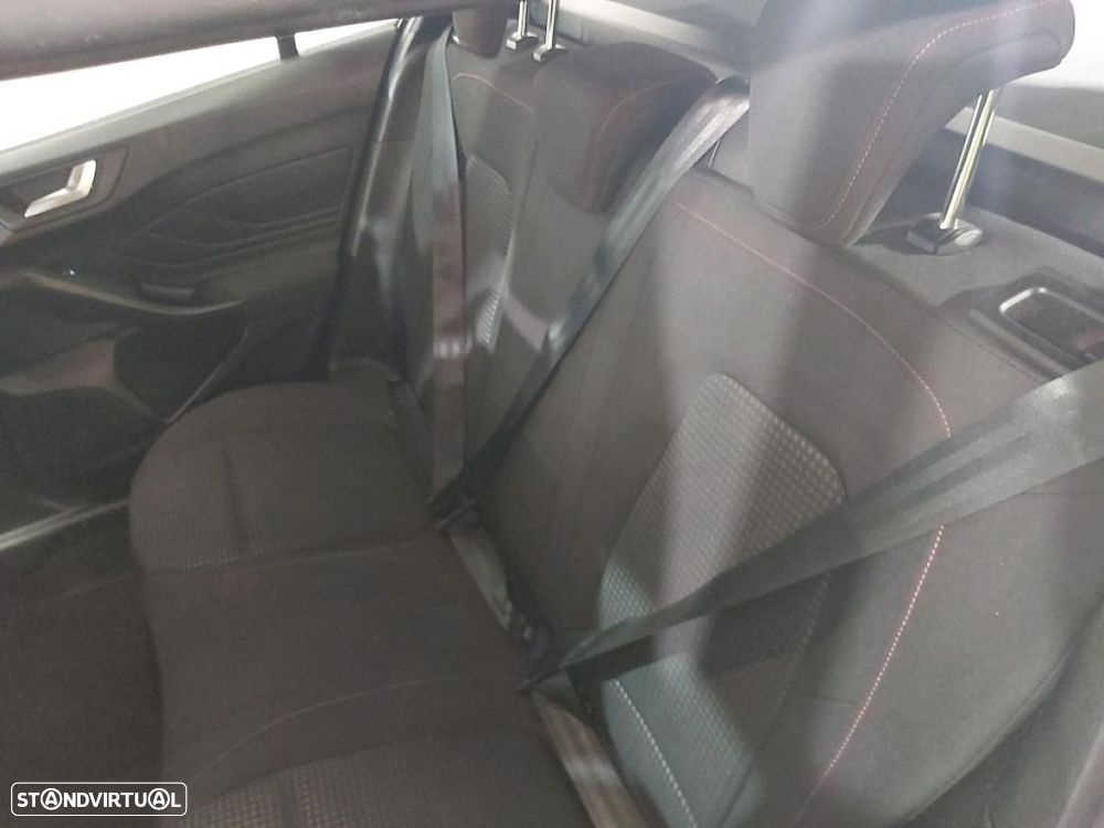 Ford Focus SW 1.5 TDCi EcoBlue Active - 10